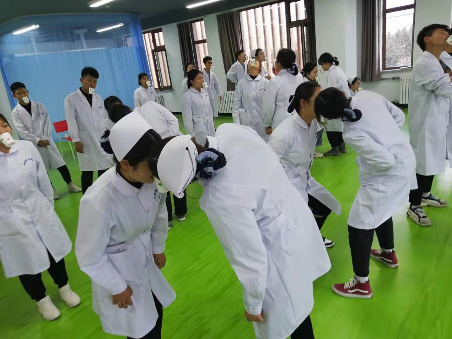 凝心聚力展風(fēng)采_同心協(xié)力贏未來(lái)--醫(yī)學(xué)技術(shù)學(xué)院團(tuán)建活動(dòng)