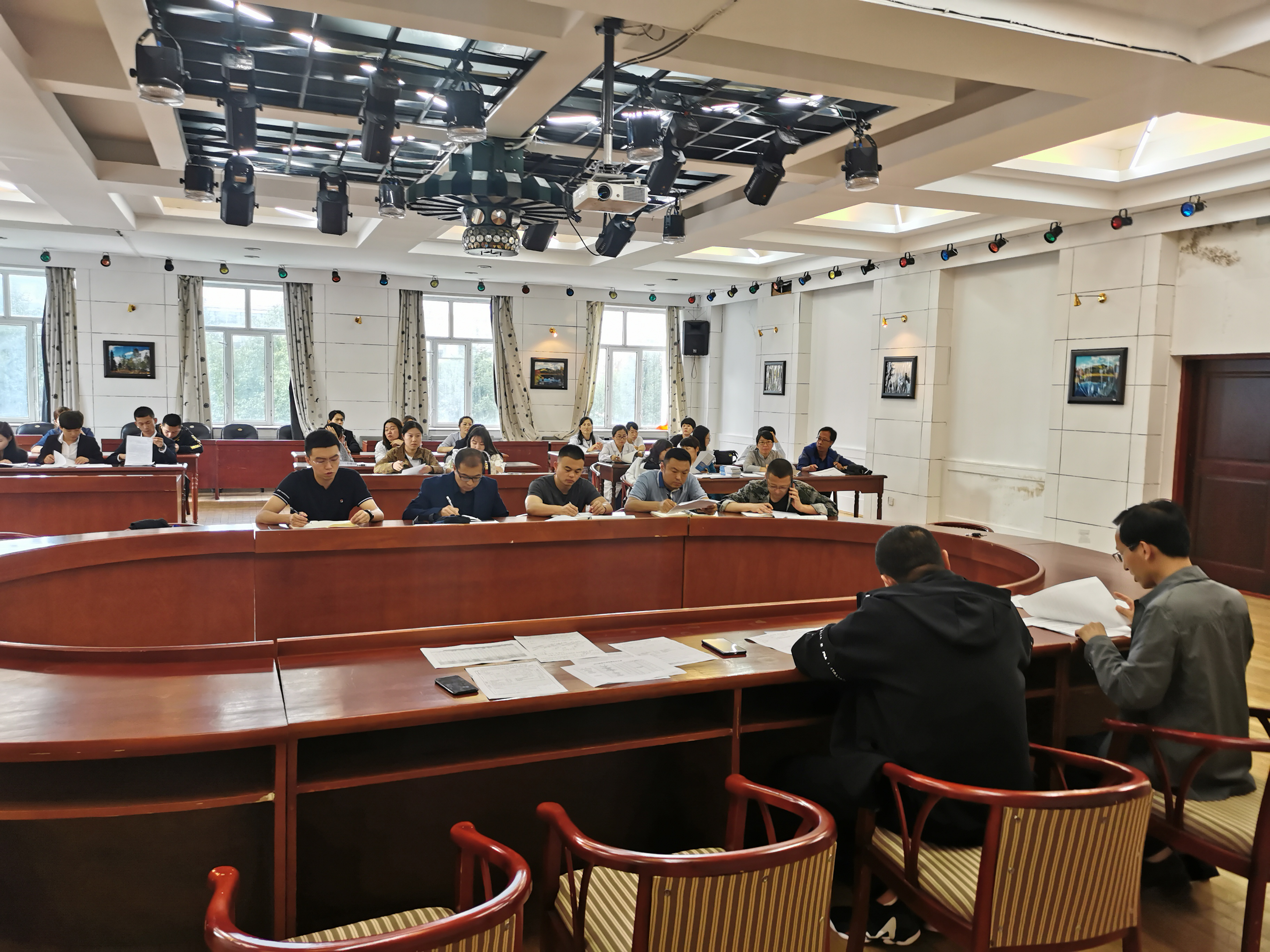 伊春職業(yè)學(xué)院學(xué)生資助管理中心召開2019年秋季學(xué)期推進(jìn)學(xué)生資助工作大會 伊春職業(yè)學(xué)院學(xué)生資助管理中心召開2019年秋季學(xué)期推進(jìn)學(xué)生資助工作大會