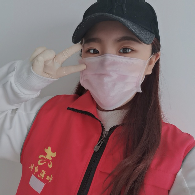 大學生志愿者勇?lián)擾_為疫情防控貢獻青春力量