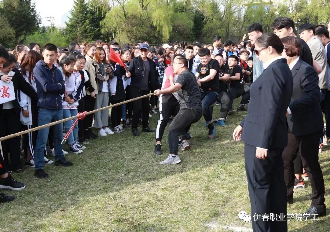 以公寓文化為載體,扎實(shí)推進(jìn)標(biāo)準(zhǔn)化寢室建設(shè) 以公寓文化為載體,扎實(shí)推進(jìn)標(biāo)準(zhǔn)化寢室建設(shè)