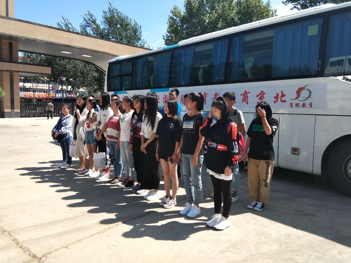 旅游商務(wù)學(xué)院高鐵、航空專業(yè)學(xué)生順利完成實習(xí)對接工作