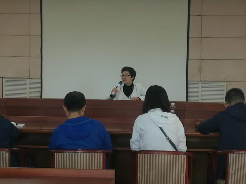 我校學(xué)生處召開(kāi)本學(xué)期學(xué)生工作總結(jié)會(huì)議