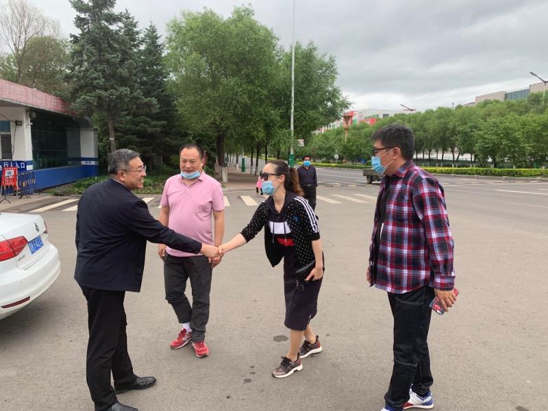 心系招生赴一線__端午慰問(wèn)送關(guān)懷