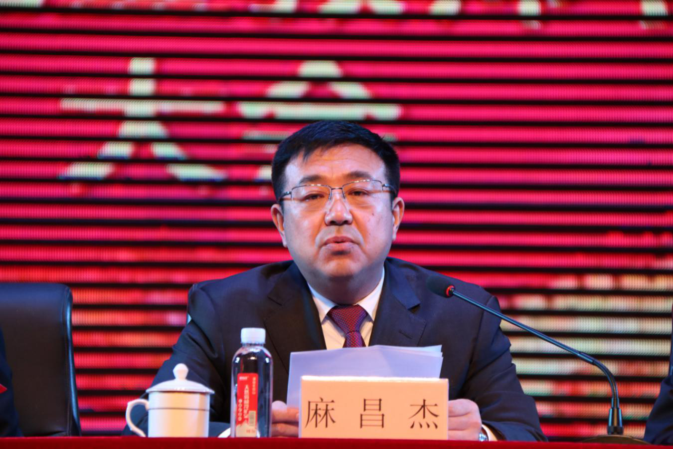 學院舉行慶祝新中國成立70周年文藝演出暨開學典禮、教師節(jié)表彰大會