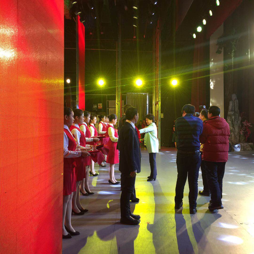 旅游商務(wù)學(xué)院高鐵專(zhuān)業(yè)學(xué)生為我市大型活動(dòng)提供志愿服務(wù)