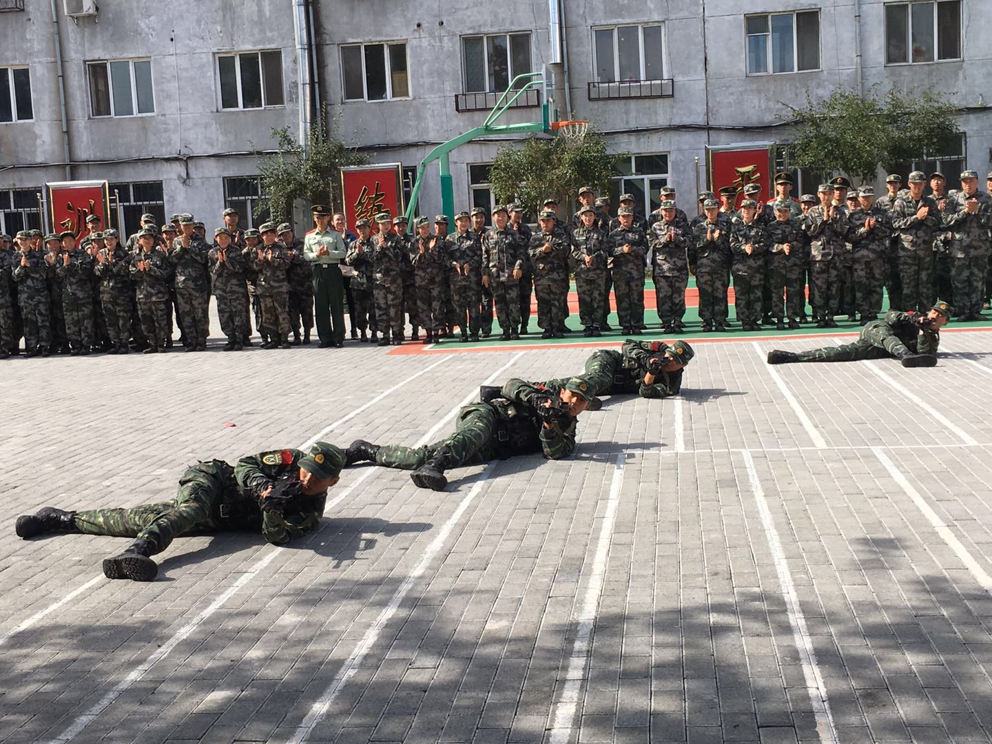 全民國防教育日_我校學子走進軍營接受國防教育 全民國防教育日_我校學子走進軍營接受國防教育