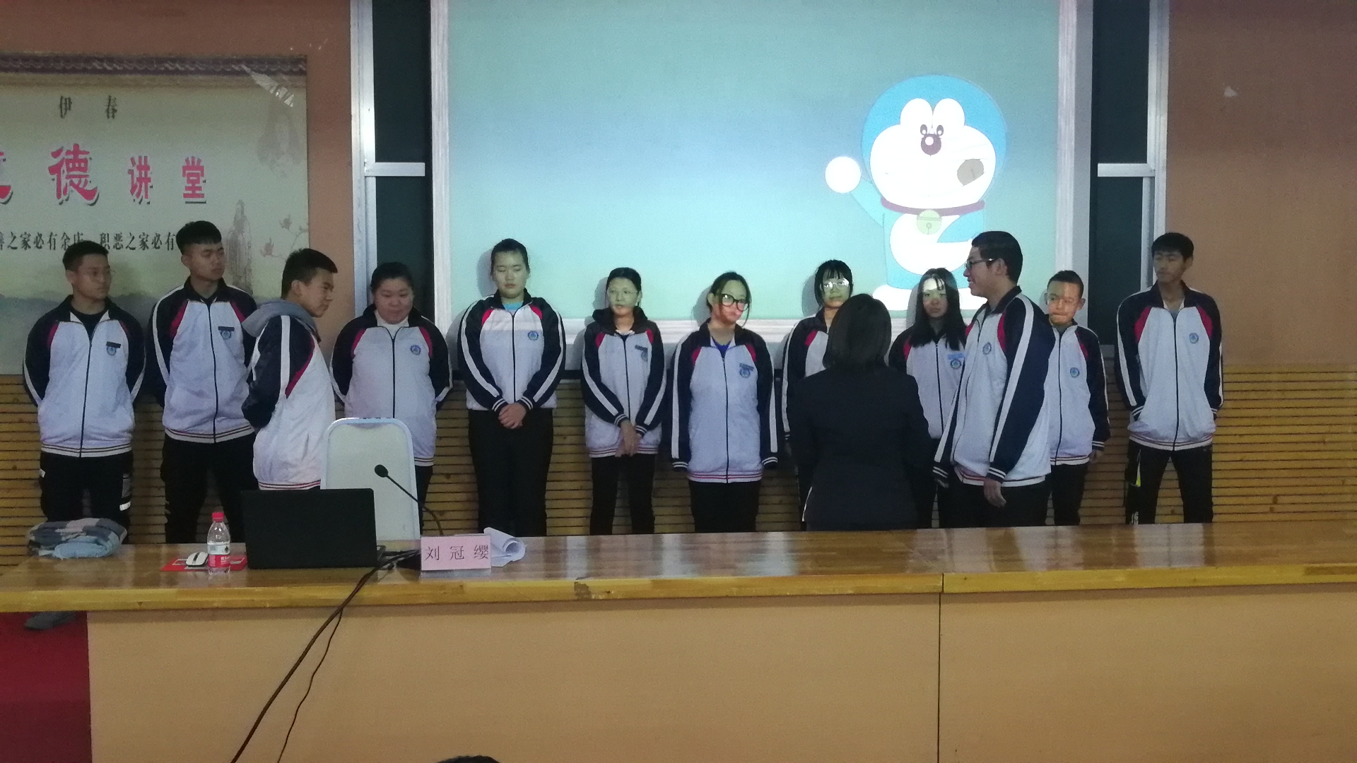 我校舉行法治副校長(zhǎng)聘任儀式暨“法治進(jìn)校園”專(zhuān)題講座