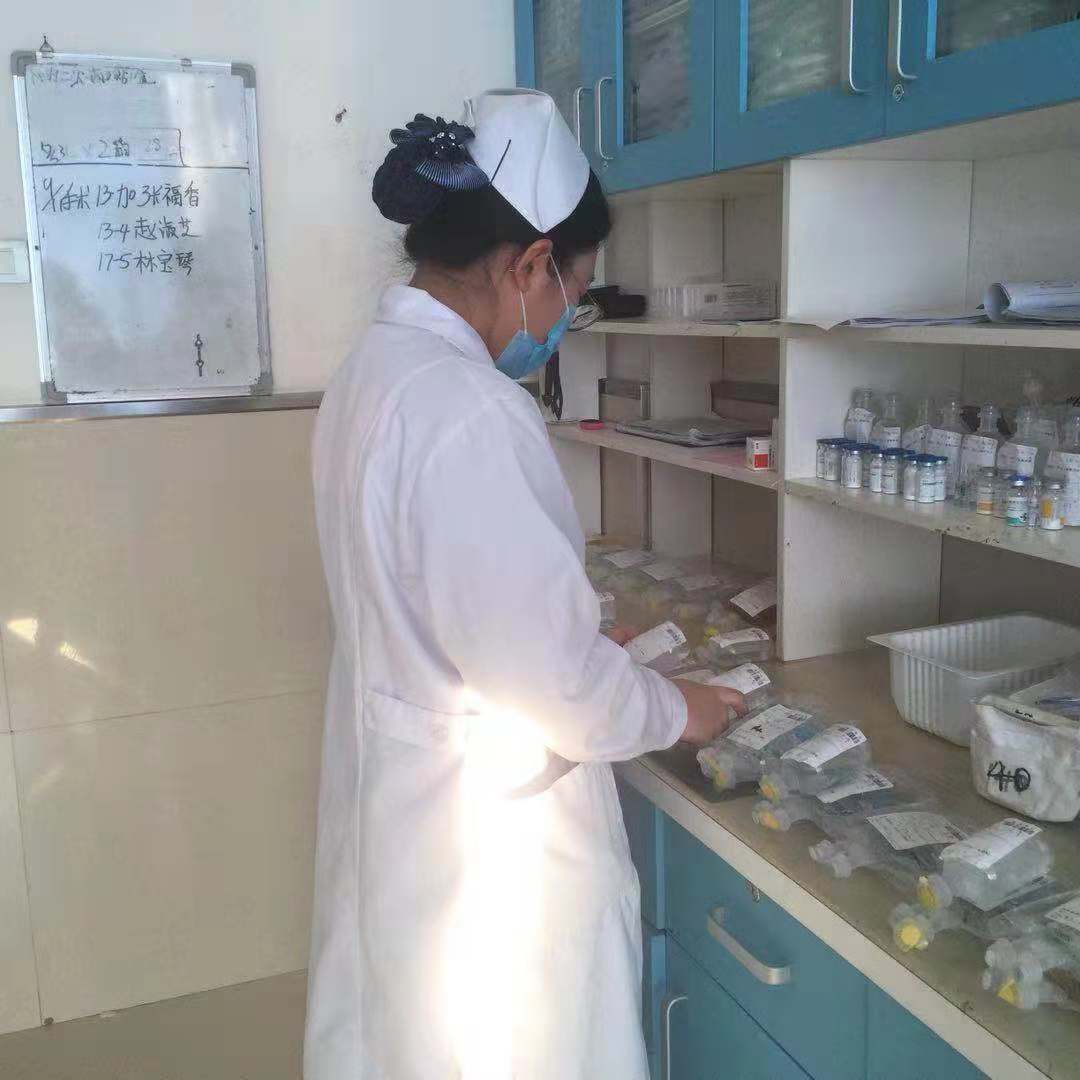 醫(yī)學(xué)技術(shù)學(xué)院學(xué)生課間見(jiàn)習(xí)情況