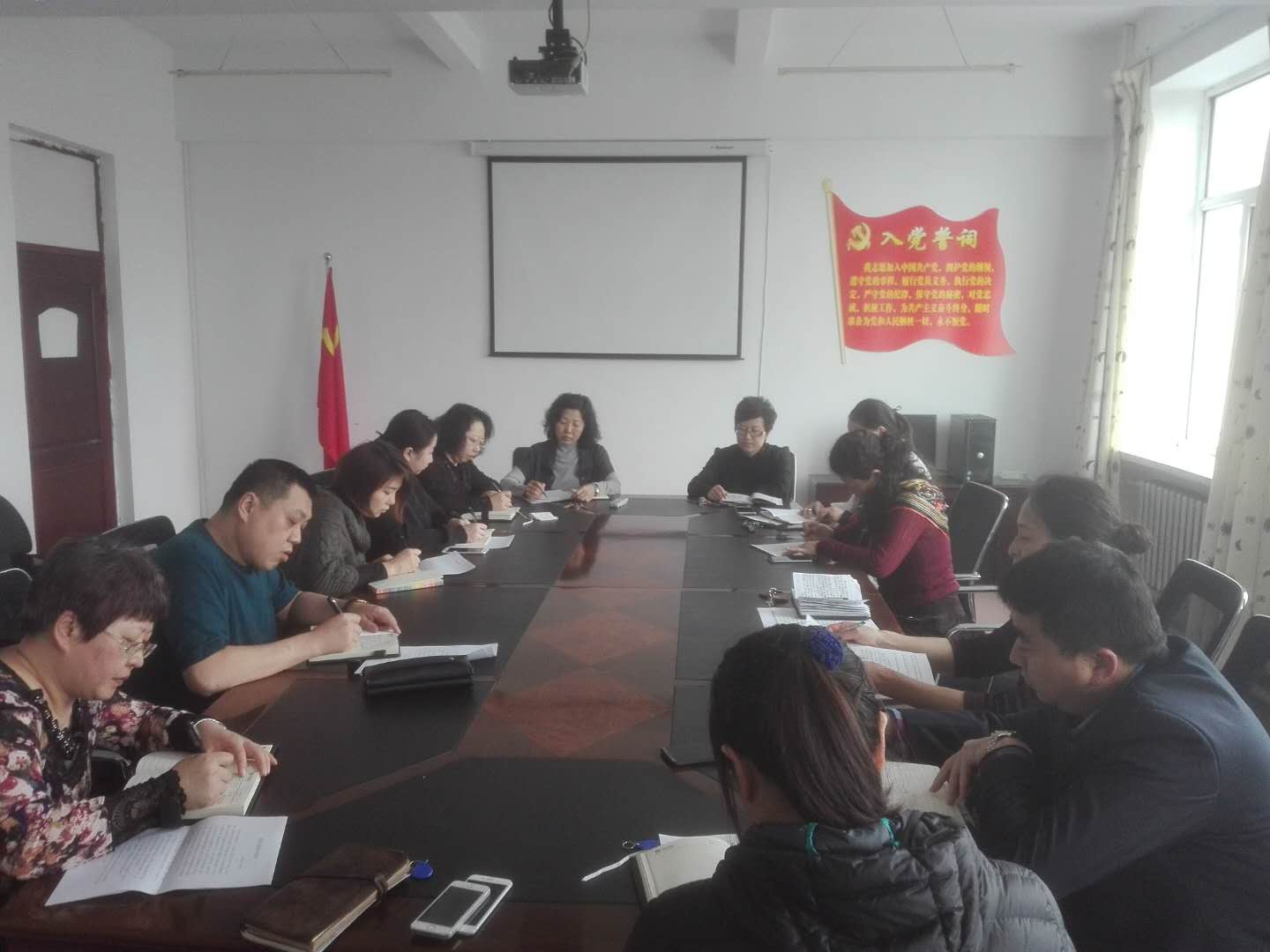 學(xué)院各基層黨組織扎實開展民主評議黨員 學(xué)院各基層黨組織扎實開展民主評議黨員