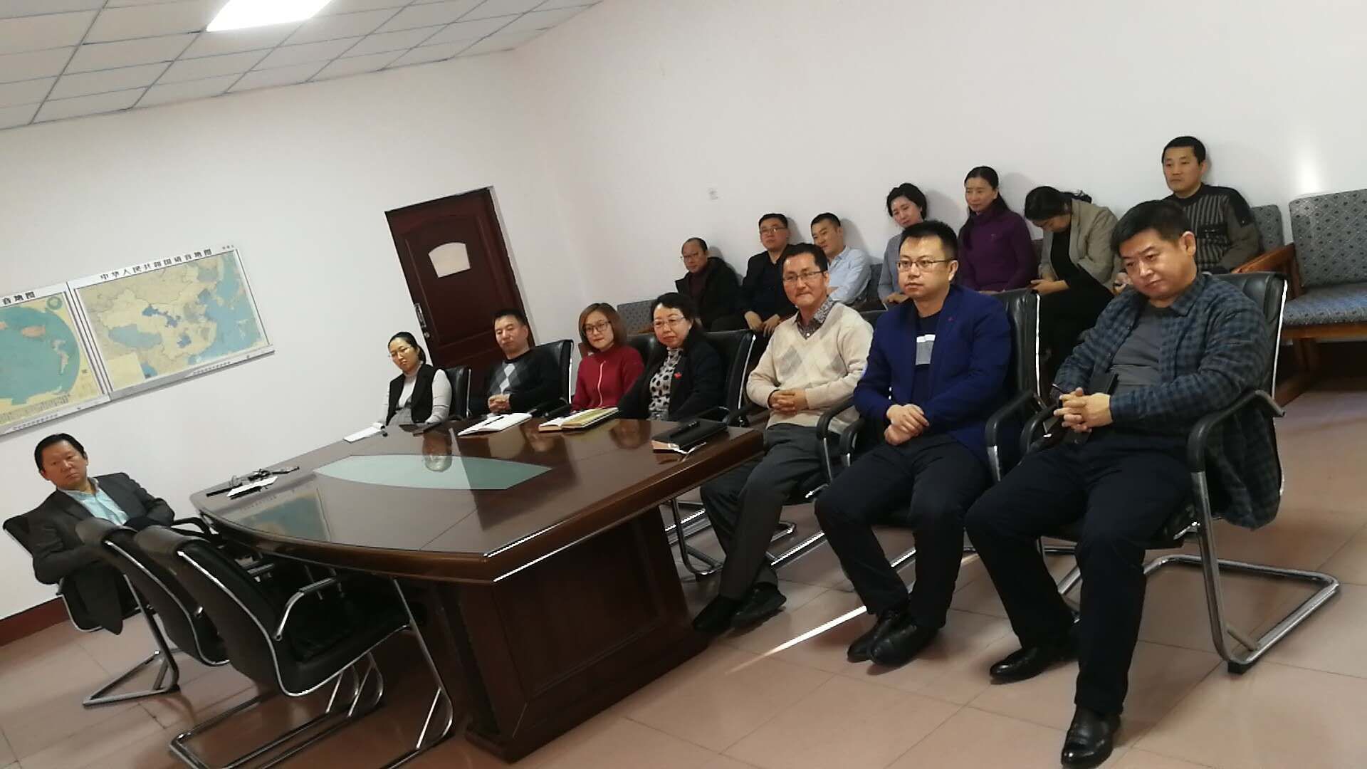 伊春職業(yè)學院師生收看慶祝改革開放40周年大會直播