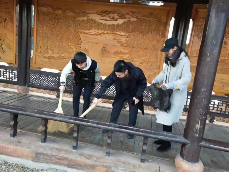 弘揚雷鋒精神，快樂志愿服務我院積極開展學雷鋒志愿服務活動