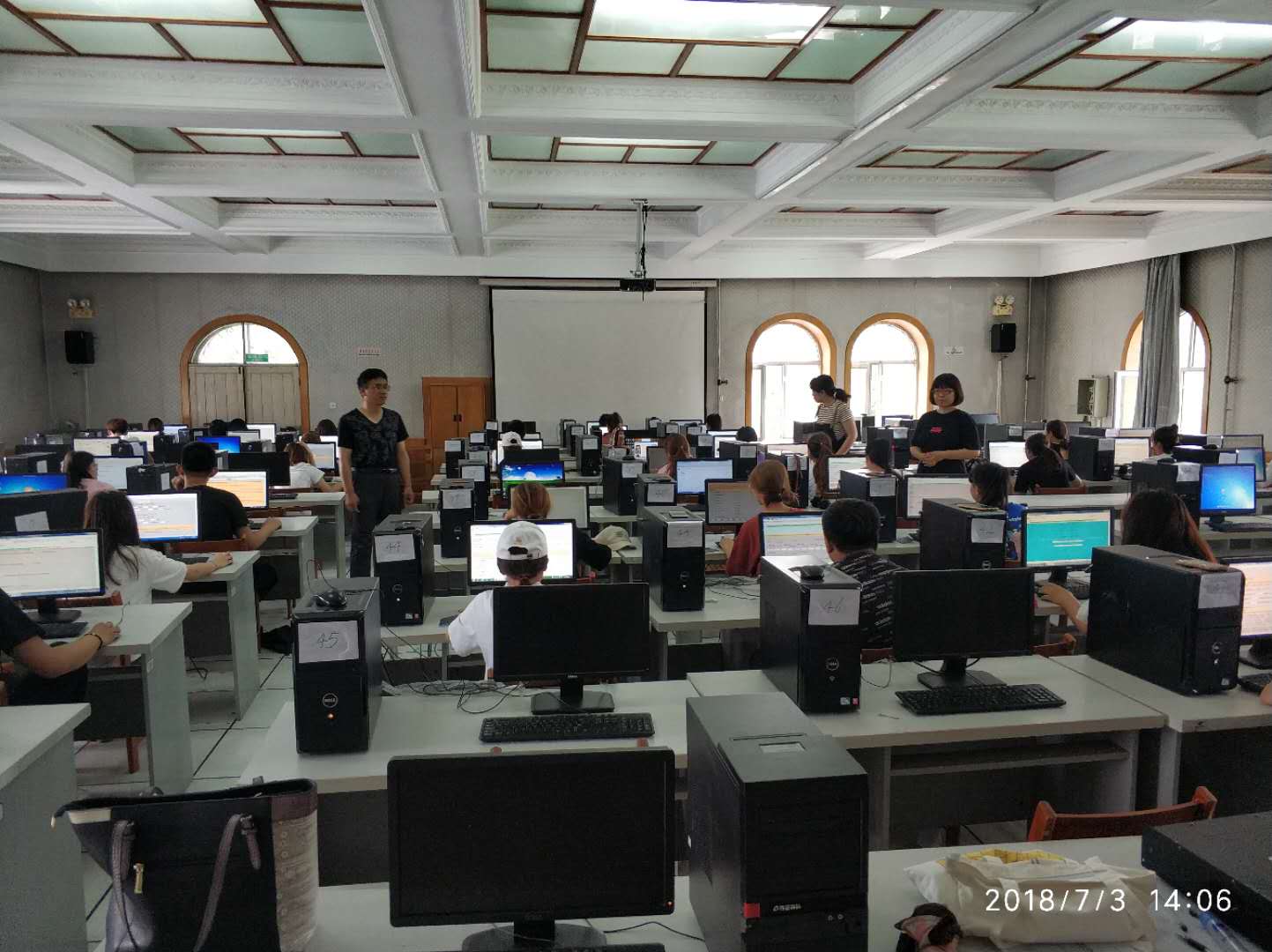 伊春職業(yè)學(xué)院2017—2018學(xué)年第二學(xué)期期末考試工作