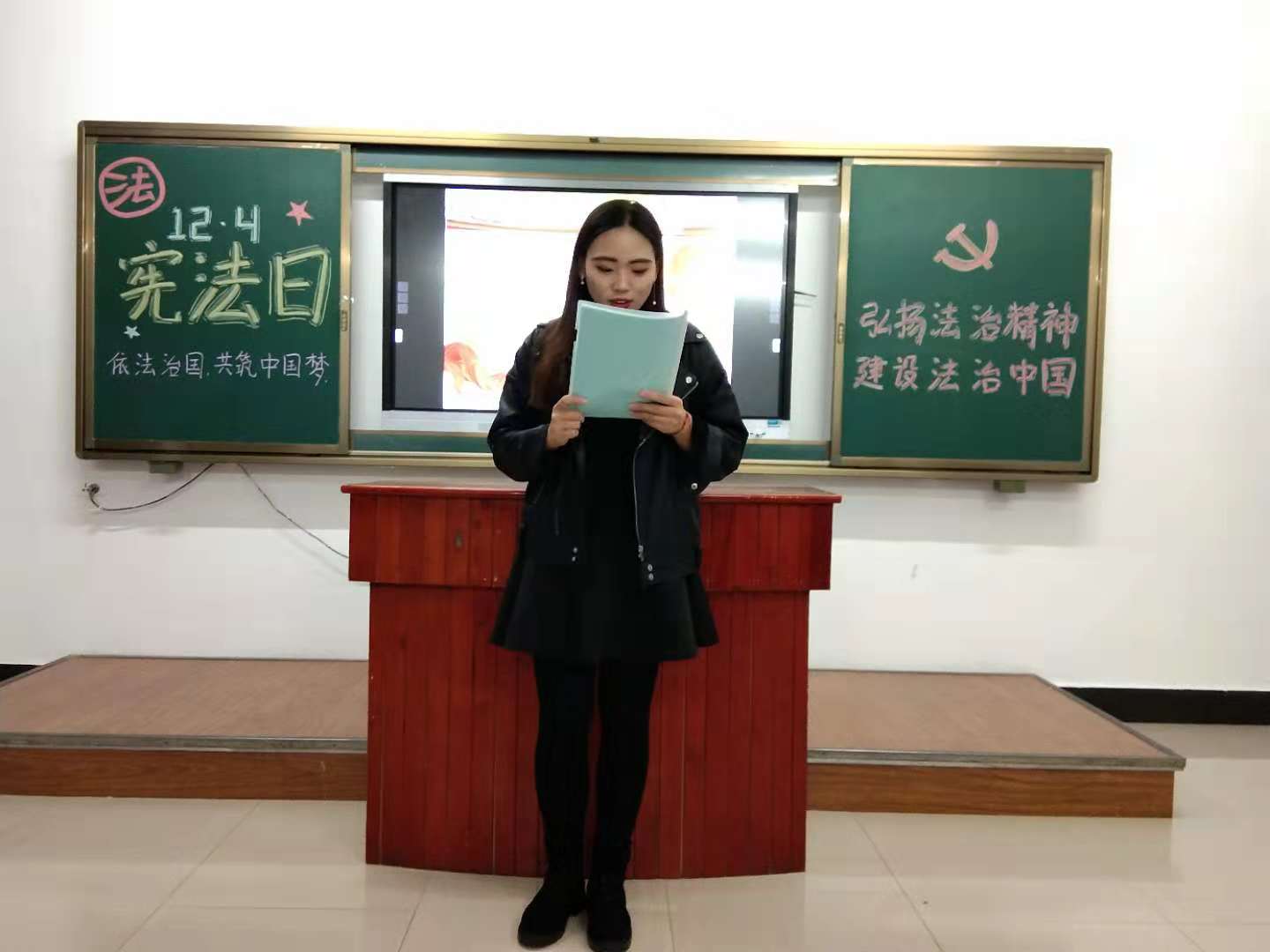 旅游商務學院2018級學生舉行