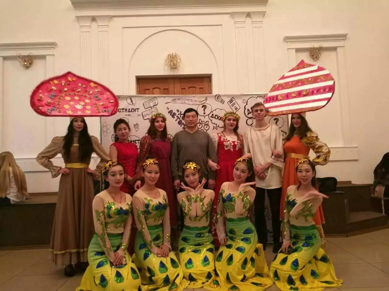 堅(jiān)守教育夢(mèng)想,演繹師范風(fēng)采! 堅(jiān)守教育夢(mèng)想,演繹師范風(fēng)采!