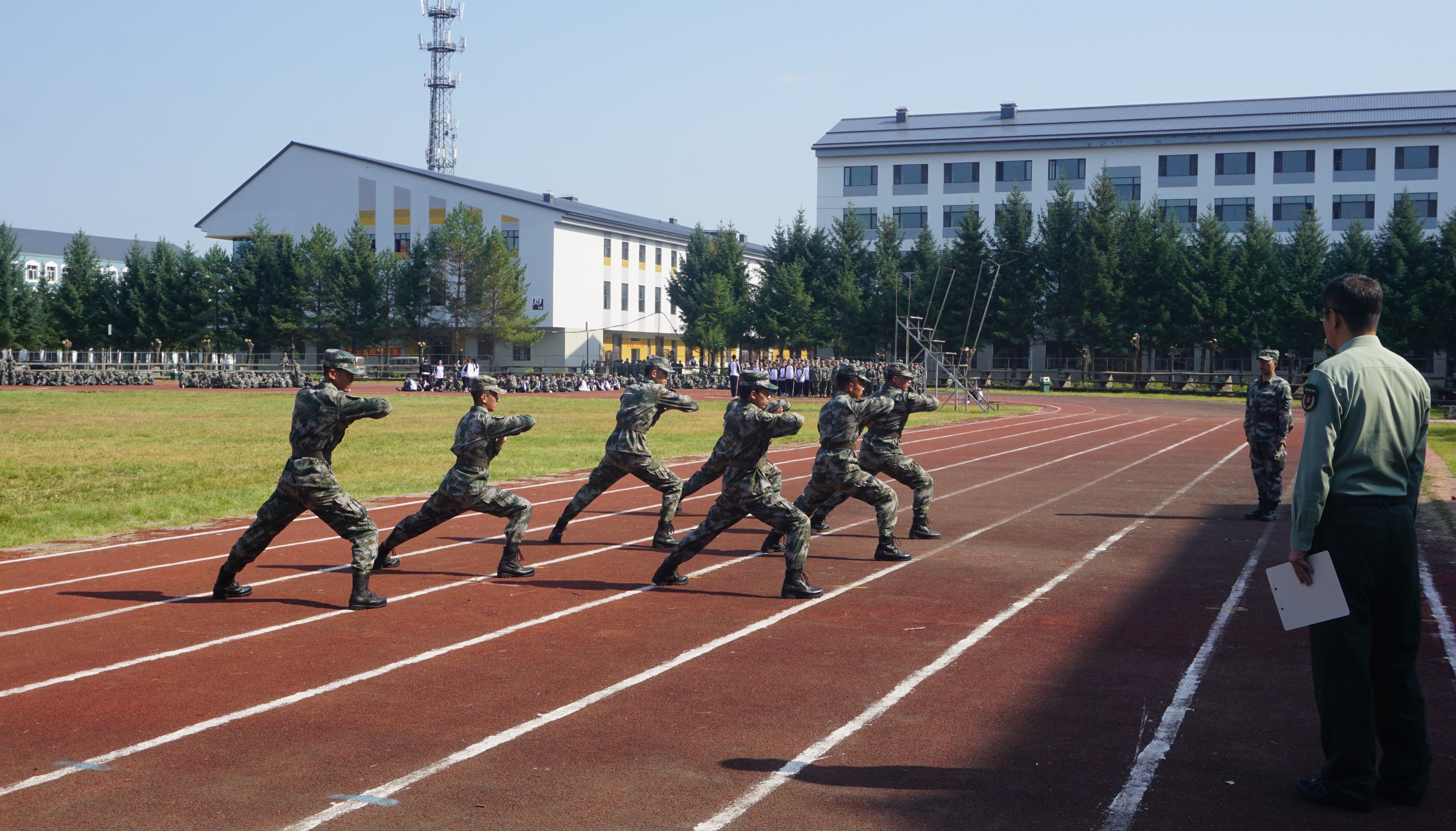 黑龍江省軍區(qū)學(xué)生軍訓(xùn)工作辦公室到校開展2018年自訓(xùn)高校軍訓(xùn)教官崗前考核 黑龍江省軍區(qū)學(xué)生軍訓(xùn)工作辦公室到校開展2018年自訓(xùn)高校軍訓(xùn)教官崗前考核