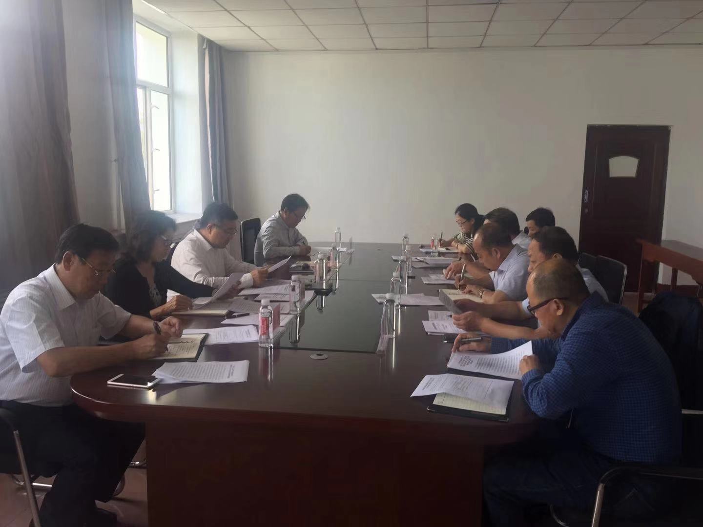 伊春職業(yè)學(xué)院黨委召開第三季度中心組學(xué)習(xí)會(huì)