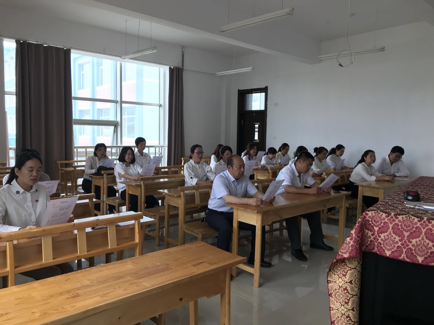 基礎(chǔ)教育學(xué)院舉辦慶祝建黨97周年主題活動