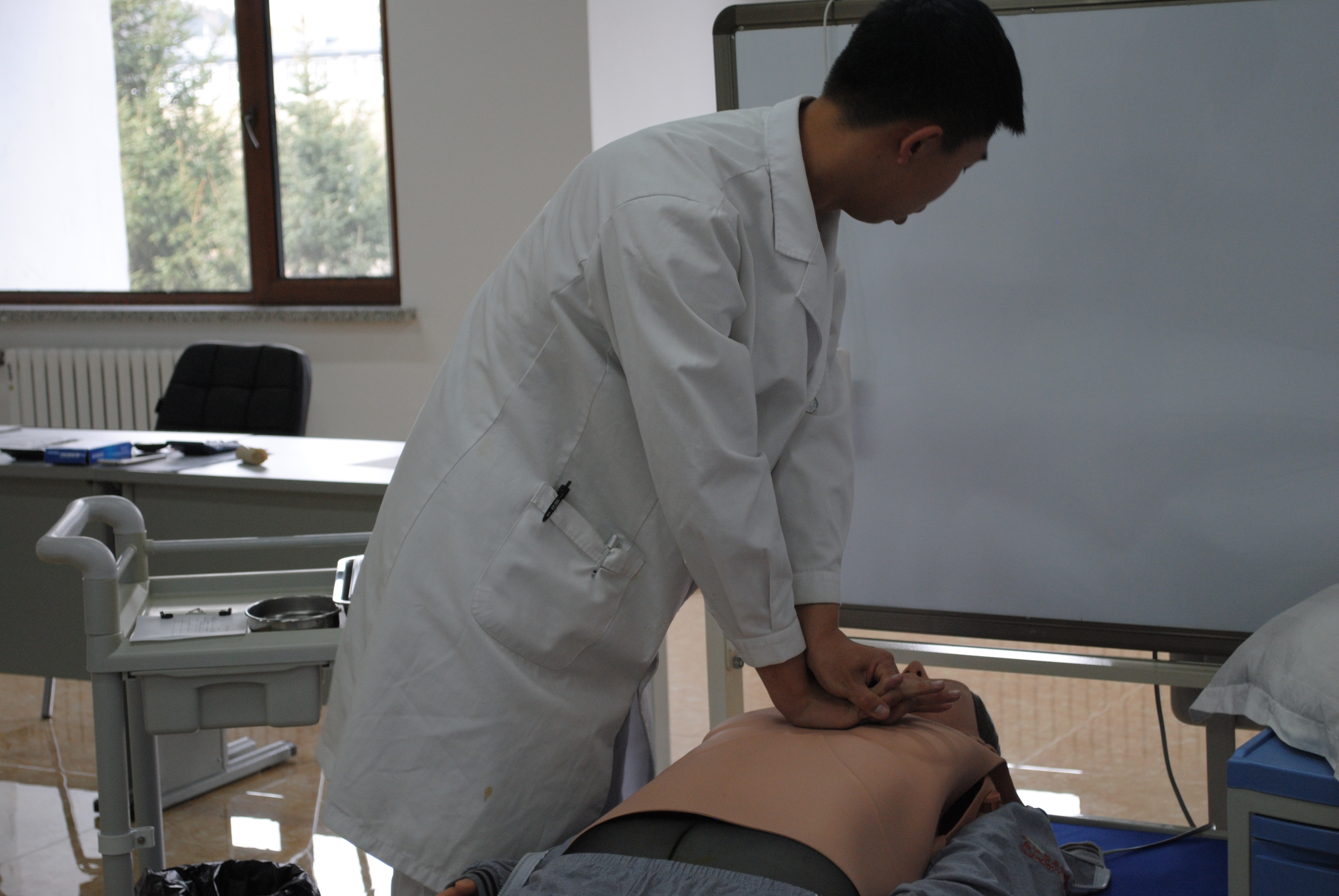 醫(yī)學(xué)技術(shù)學(xué)院護(hù)理技能競賽