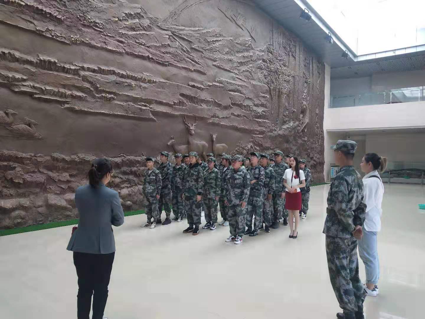 愛(ài)上一座城——新生入學(xué)教育第一課