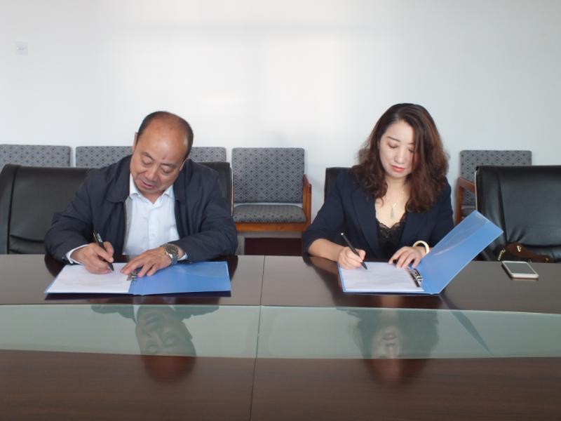 伊春職業(yè)學(xué)院與加美特公司初步達(dá)成聯(lián)合辦學(xué)意向 伊春職業(yè)學(xué)院與加美特公司初步達(dá)成聯(lián)合辦學(xué)意向